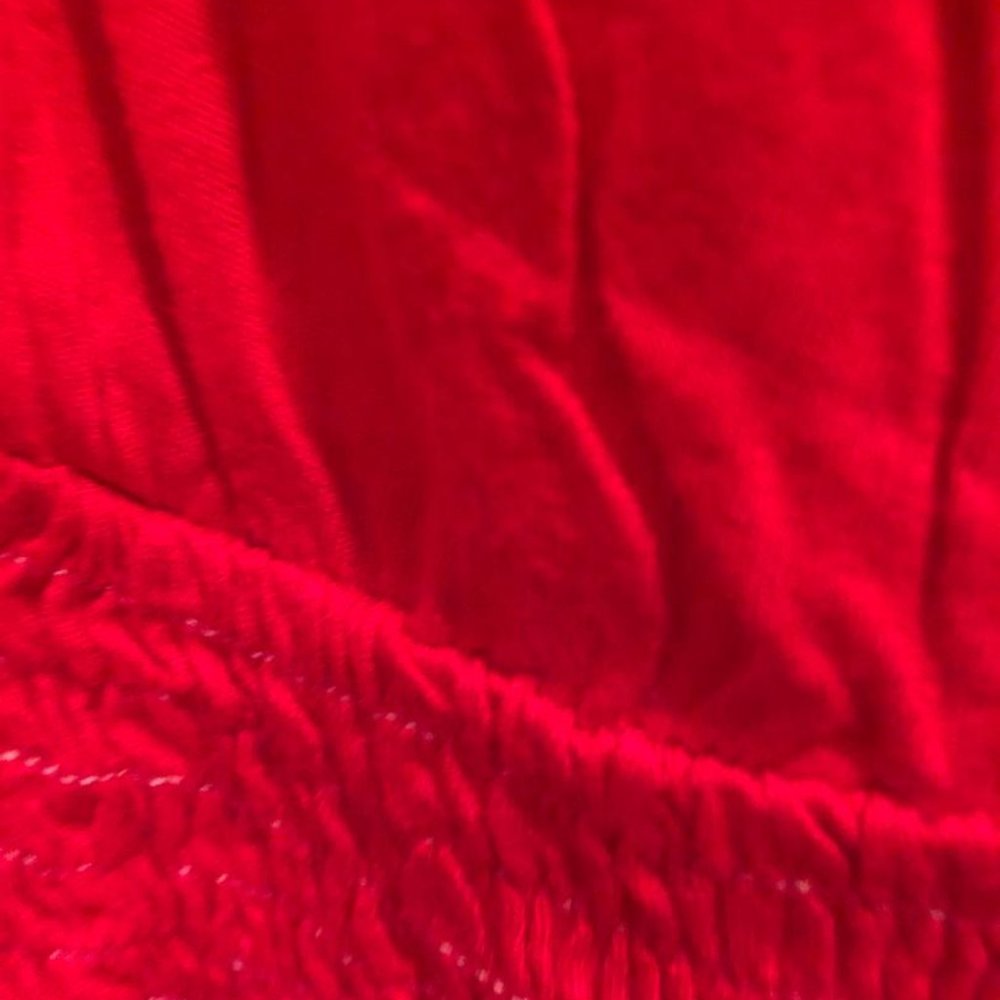 Red Embroidered Tank - Size: M - Picture 6 of 6